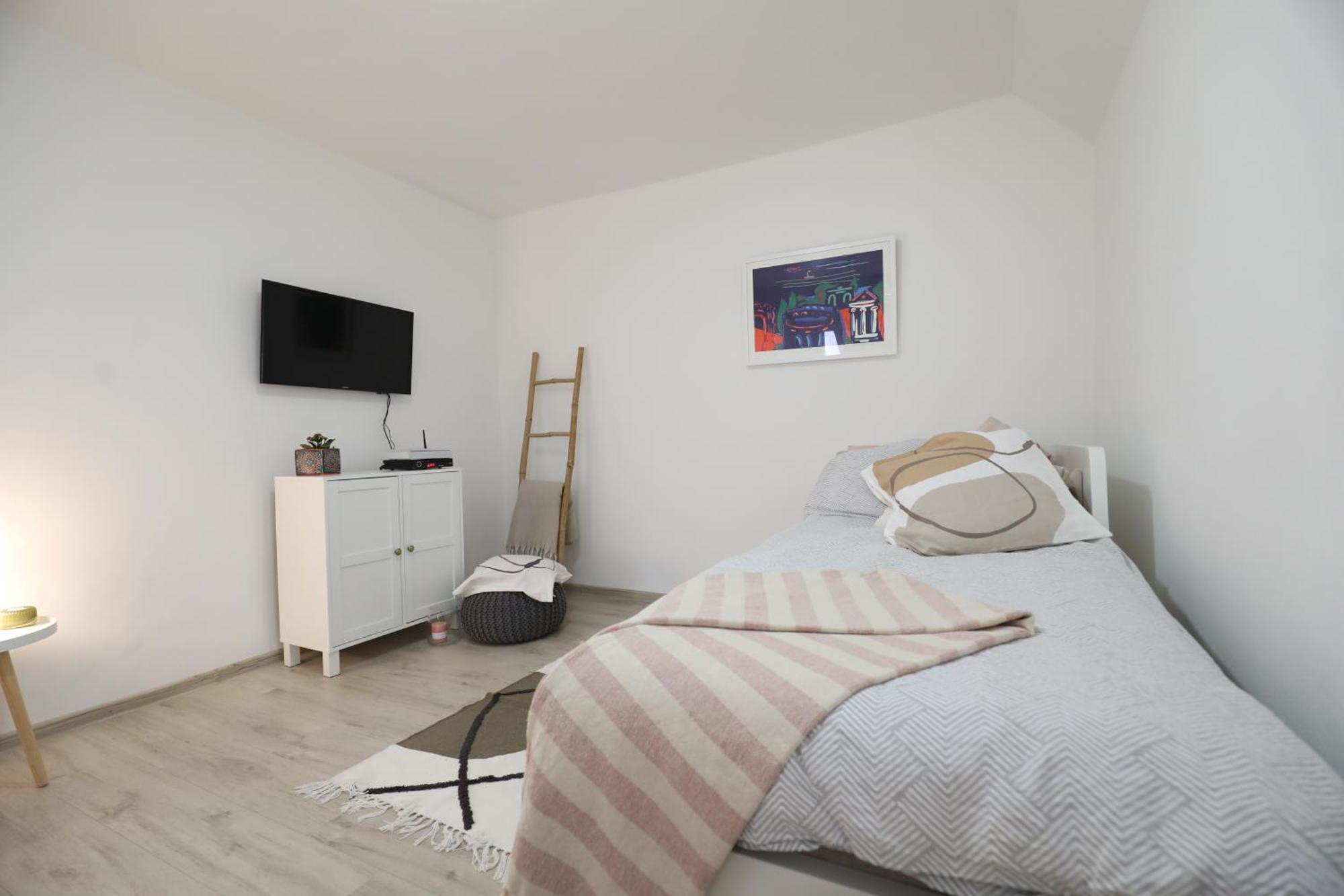 Apartment Mir PUY Eksteriør bilde