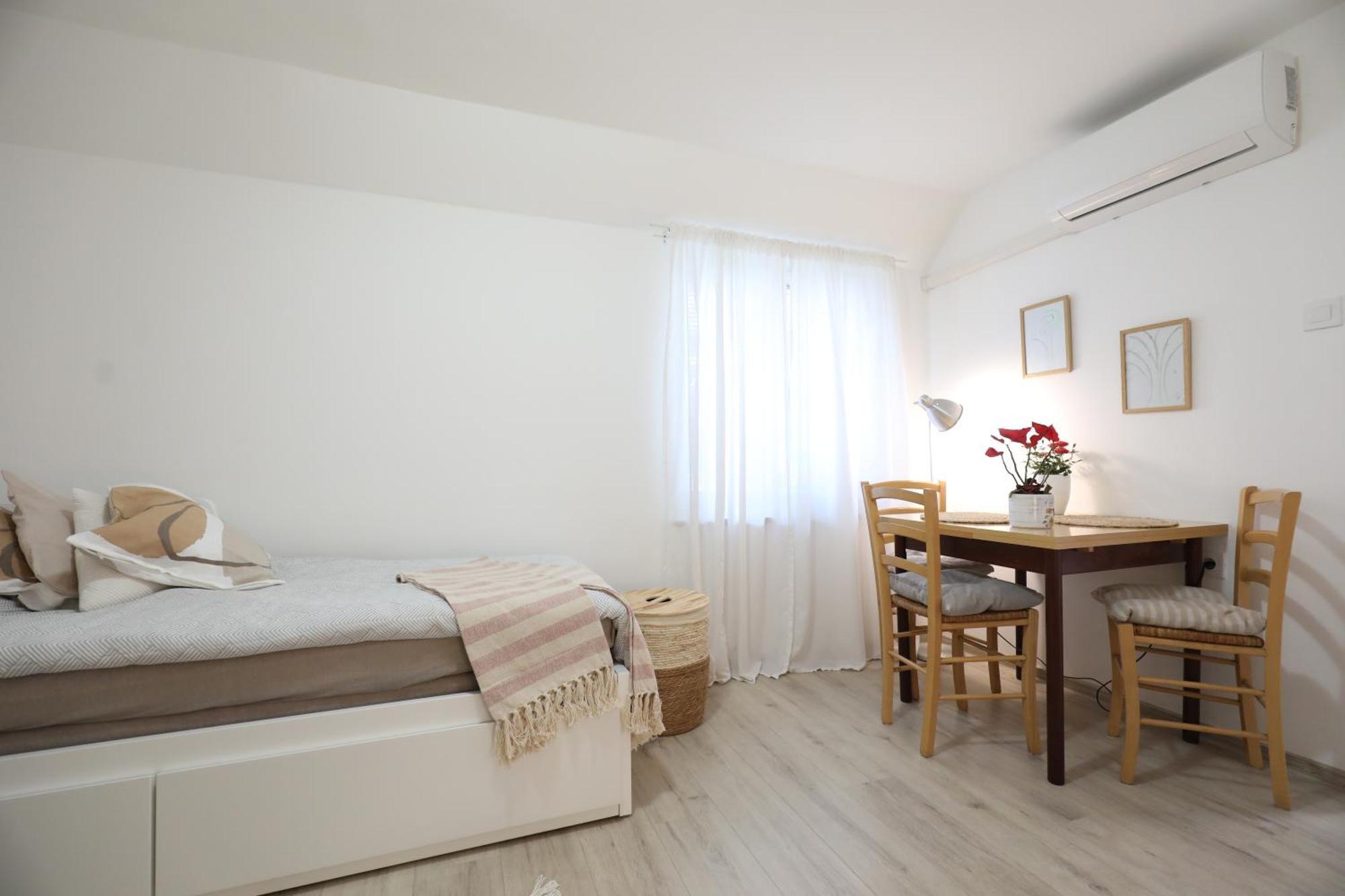 Apartment Mir PUY Eksteriør bilde